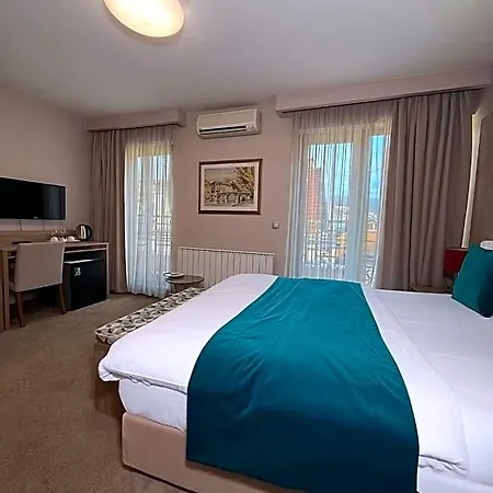 Vip Hotel